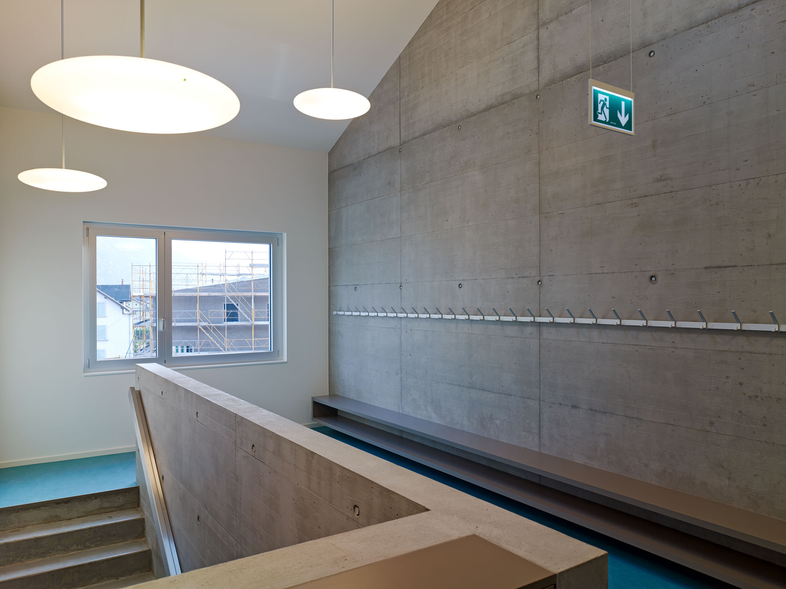 E12401 ALPA 036294 j2560